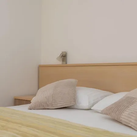 Premium Apartments - Lavica Beach Podstrana Exteriör bild