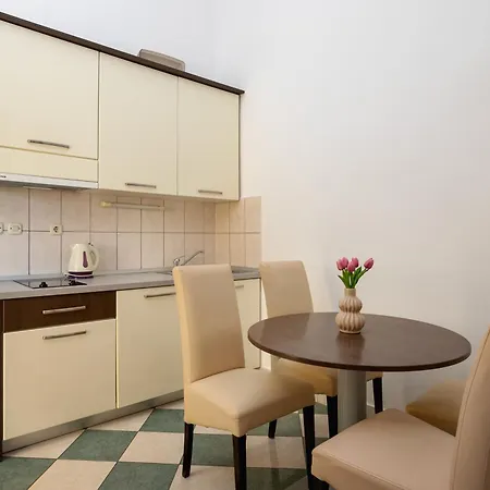 Premium Apartments - Lavica Beach Podstrana Rum bild