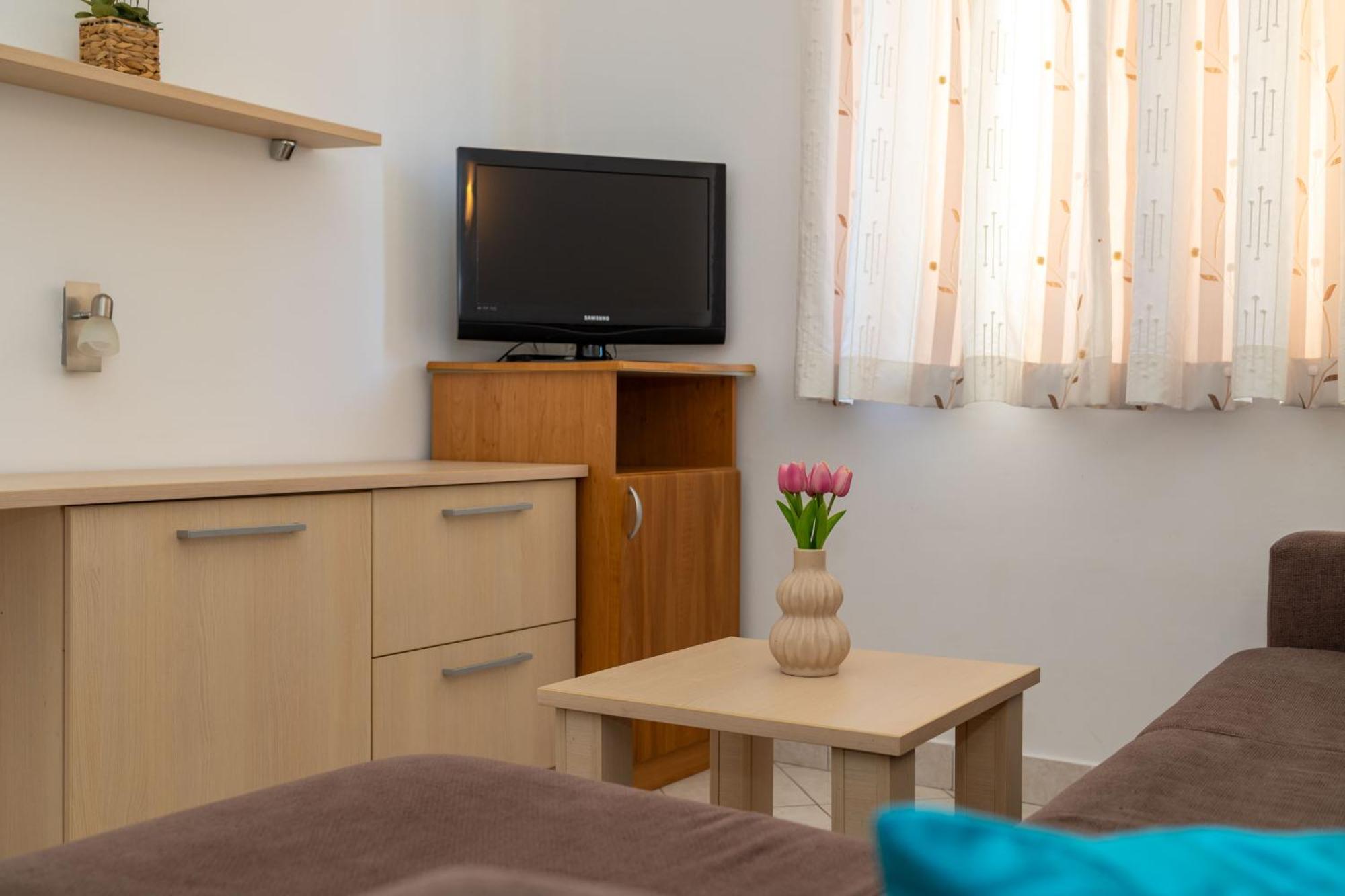 Premium - Lavica *